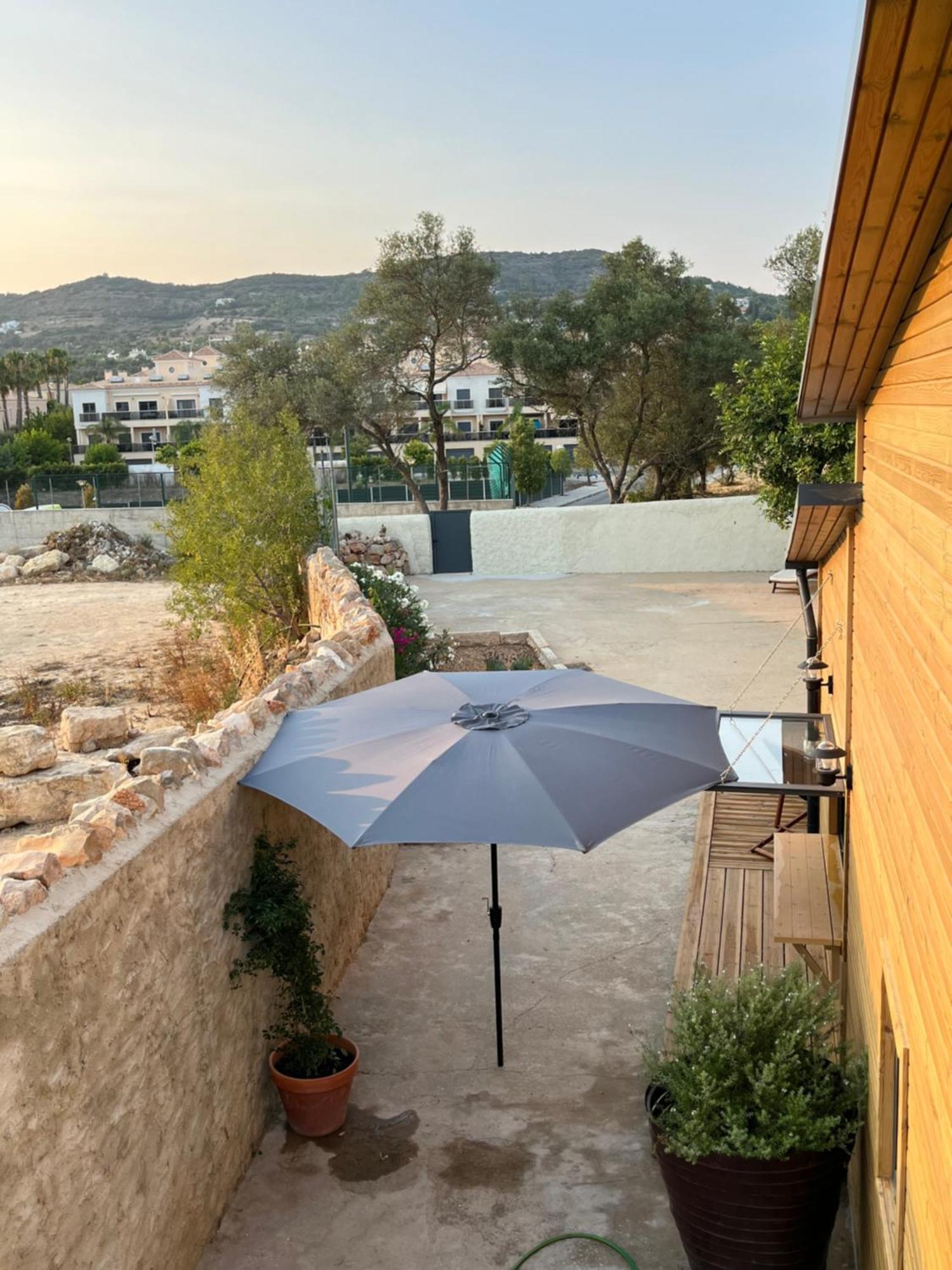Santa Bárbara de Nexe Wood11 - Charming Tinyhouse In A Lovely Garden מראה חיצוני תמונה