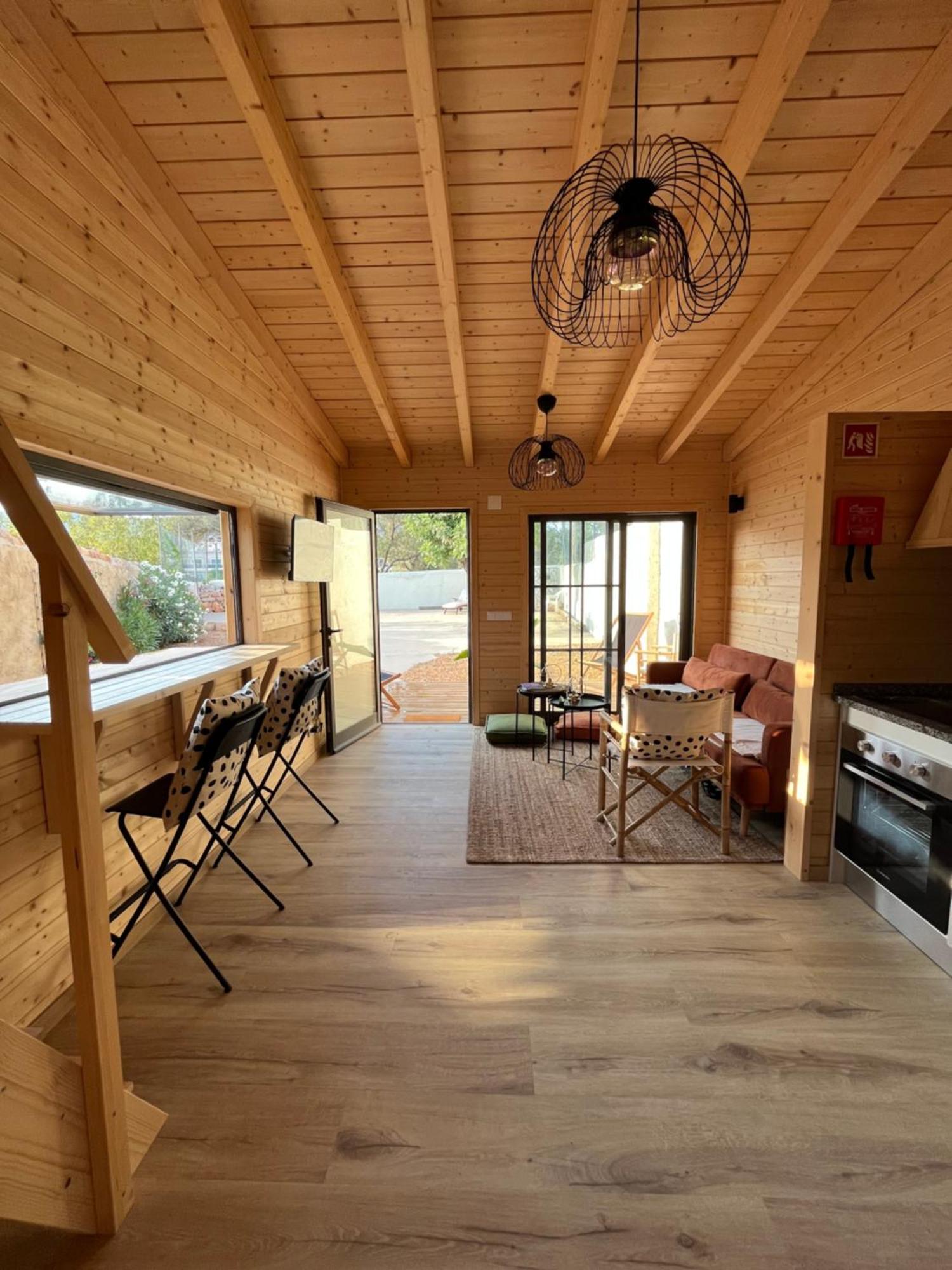 Santa Bárbara de Nexe Wood11 - Charming Tinyhouse In A Lovely Garden מראה חיצוני תמונה